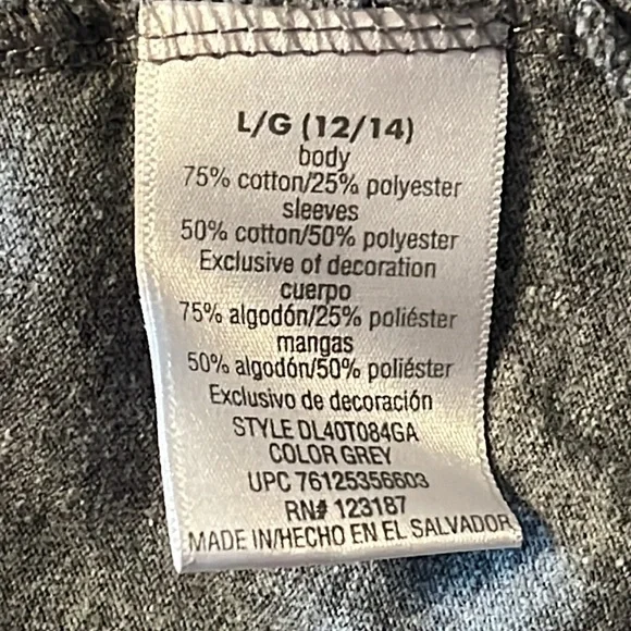 Danskin now active top with thumbhole sleeves. Women’s size large - Picture 9 of 10